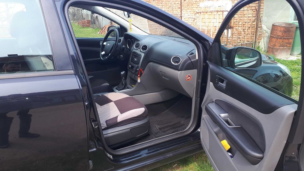 Ford Focus 1.6, хечбег, 100к.с.