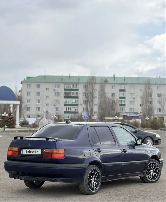 Продам Венту газ бензин, колеса 16