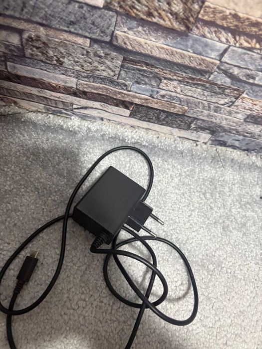 Încărcător Nintendo Switch original – funcțional