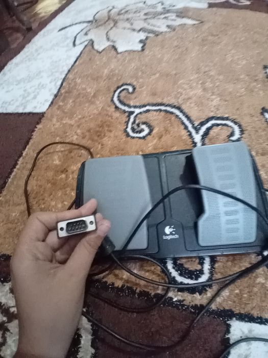 Logitech  волан эа игри на шофиране