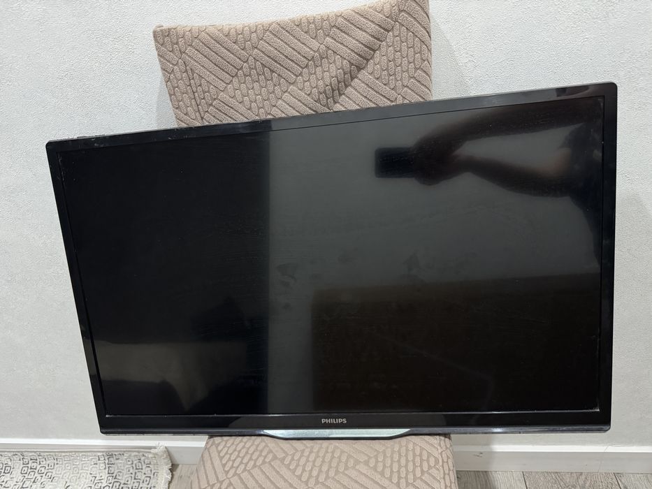 Продам смарт Телевизор в рабочем состояние