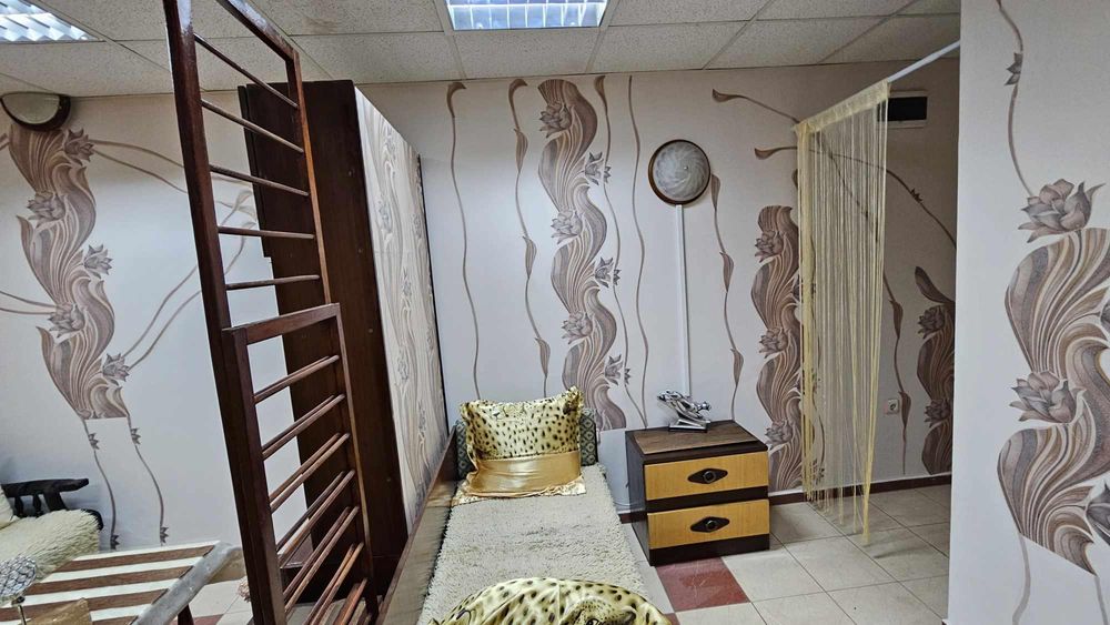 Дава се под наем Едностаен апартамент в Варна, ЖП Гара - 30 кв.м за 300 € - Снимка #3