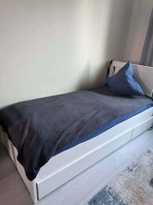 Продам кровать ikea
