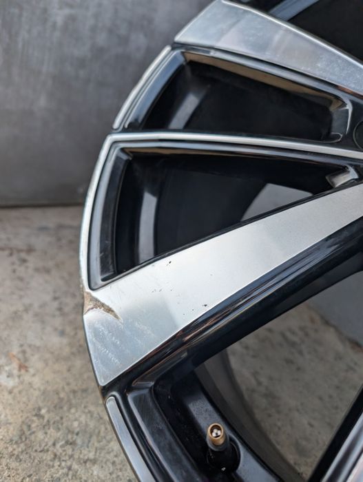 1x Janta spate 10 spite 19" POLESTAR 2 Volvo XC40 C40 - 32134523