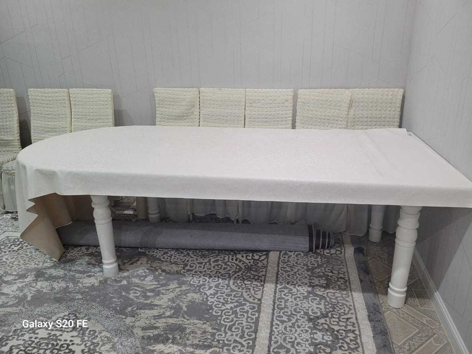 Обеденный стол (2 шт.)