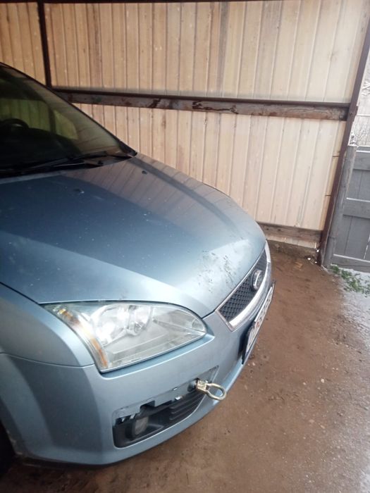 Vand ford focus 2 pentru piese