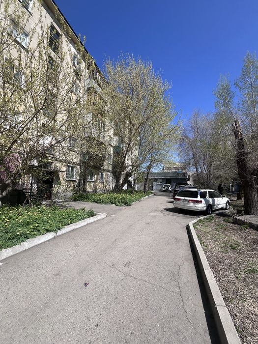 Продам 2х комнатную по пр.Ауэзова