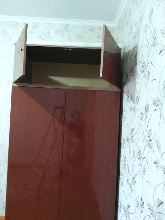 Вмеслительный шифоньер.