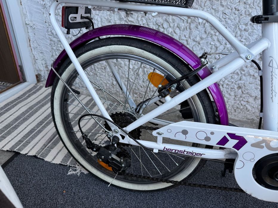 Bicicletä fete Bergsteiger adusä din Germania