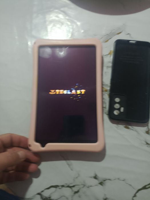 Продам планшет модель P85TEEA Андройт