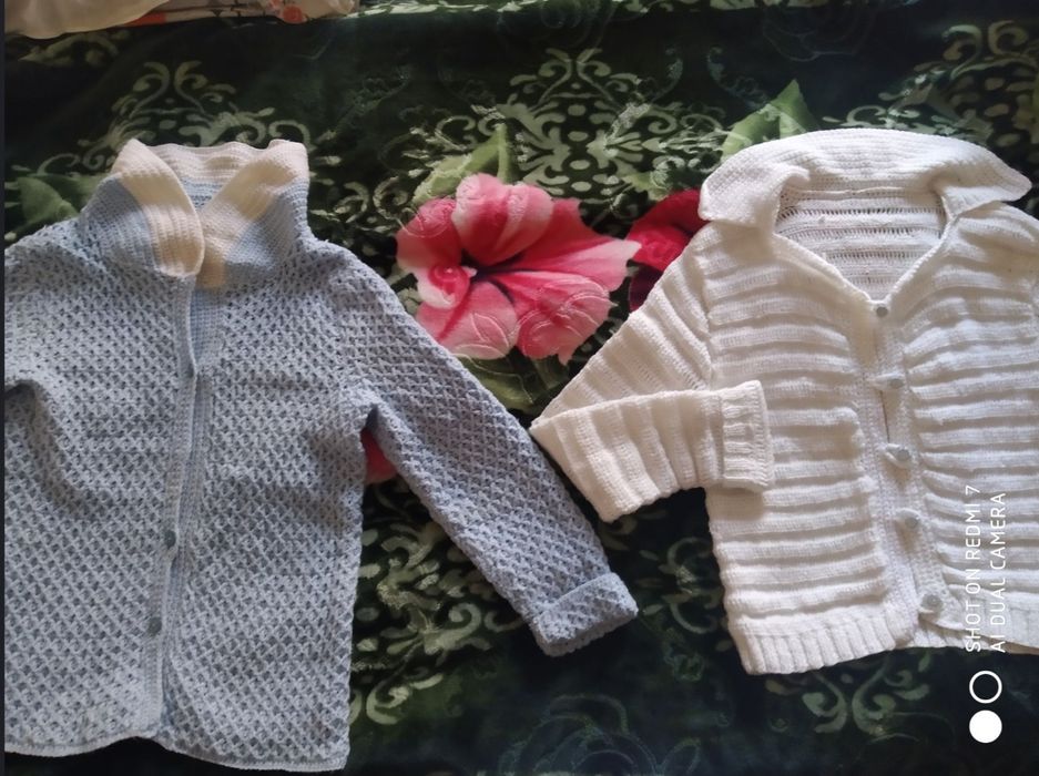 Жемферы-кофты с пуговицами вязанные