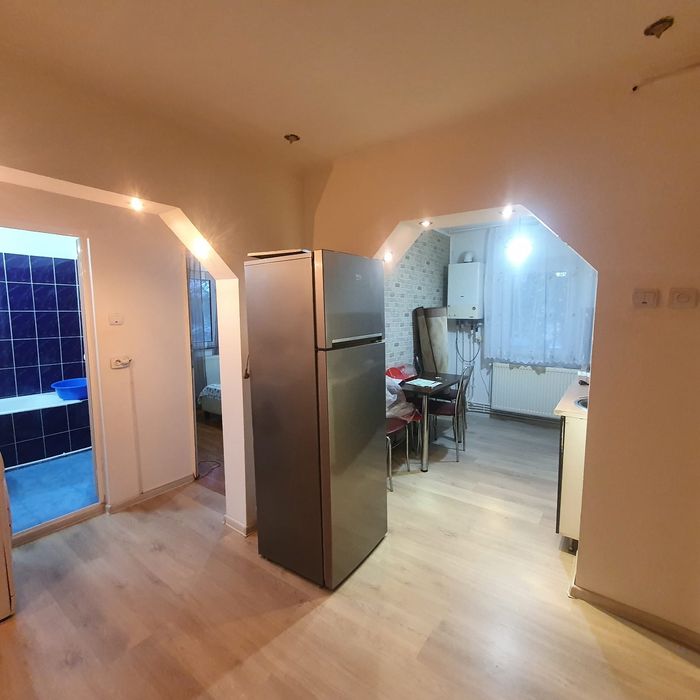 Inchiriez apartament 2 camere mobilat utilat