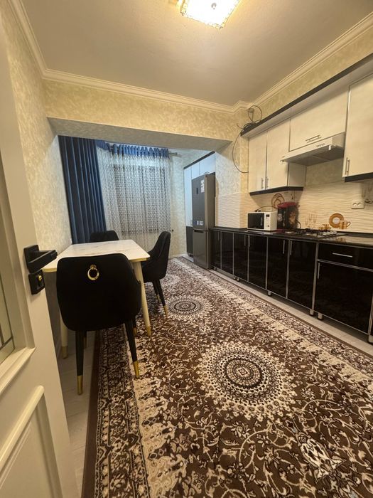 Сдаётся 2 комнатная 2этаж в новостройке Фрунзе Хамкор банк