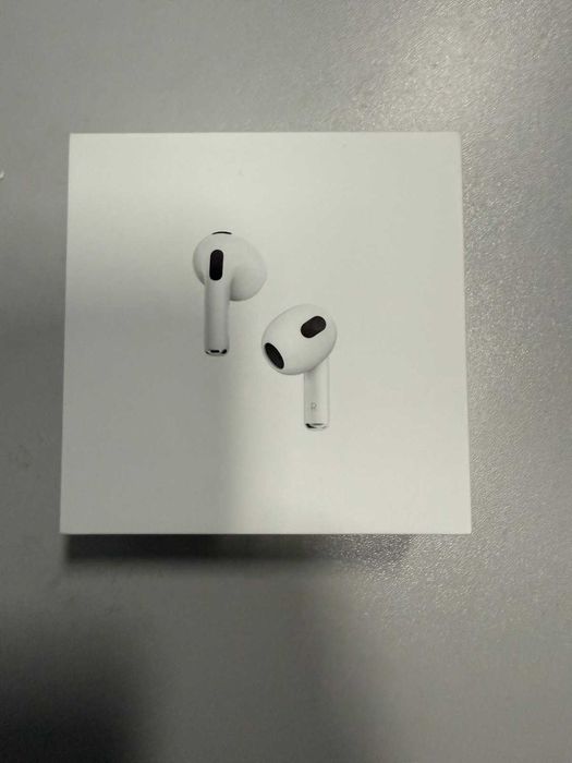 Apple airpods безжични слушалки gen 3