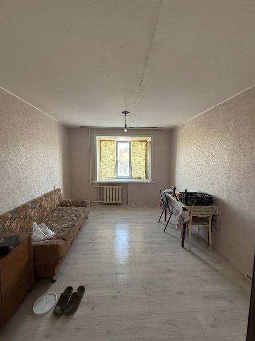 Продам 2 комнатную квартиру (комнаты)