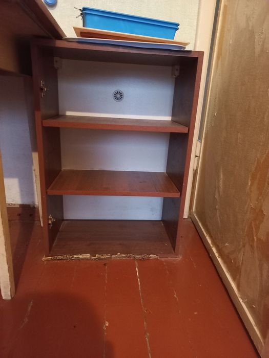 Шкафы  с полками