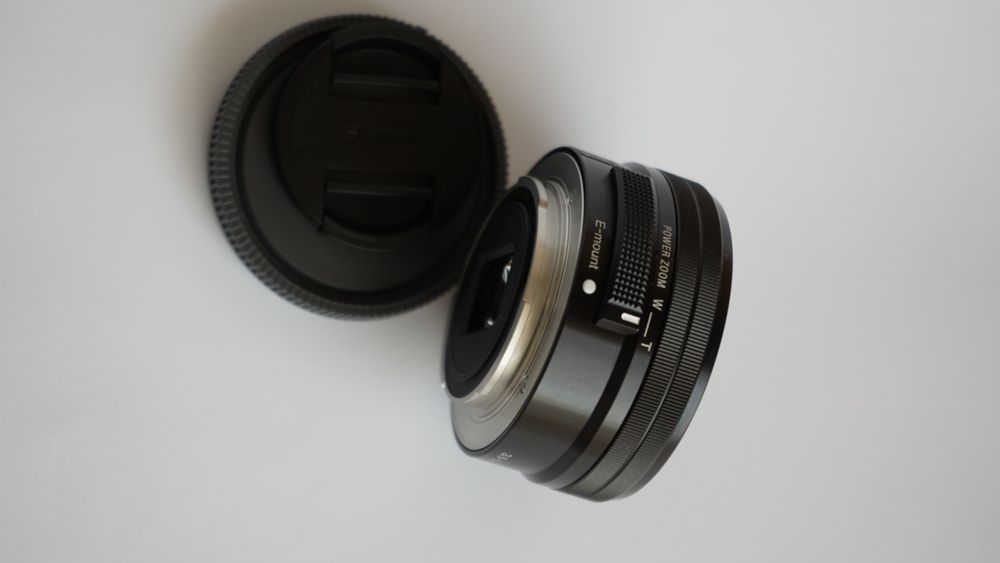 Като нов Sony 16-50 mm OOS F3.5-5.6 E-mount kit Обективът сони