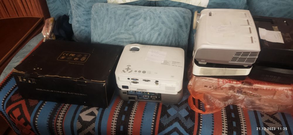 Продам проектора не рабочие