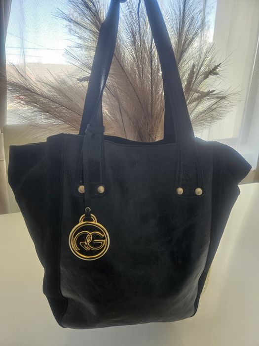 Poseta neagra piele cu piele întoarsă