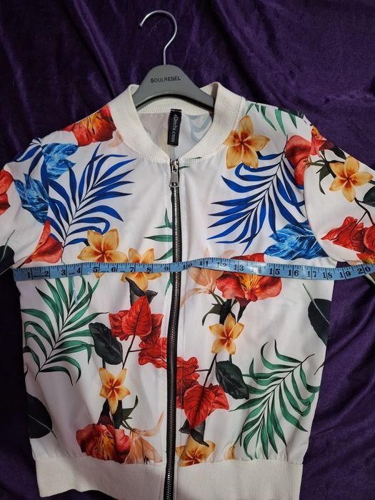 Пролетно тънко яке