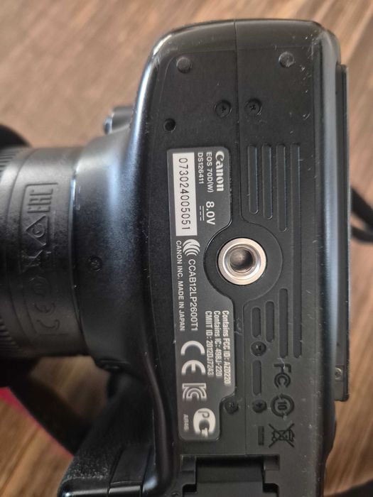 Canon EOS 70D продавам