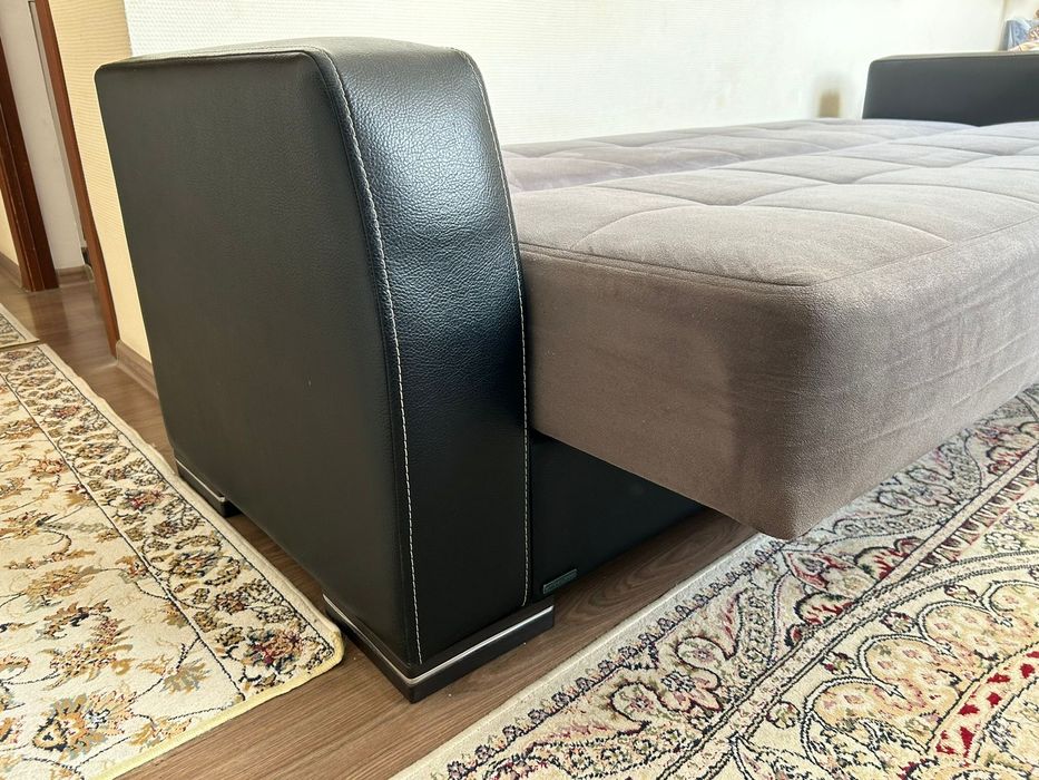 Современный диван, серый