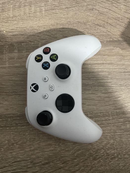 Xbox series S cu manetă