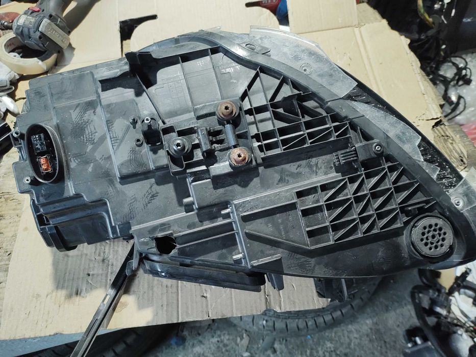 Фар Десен Porsche Cayenne 3.0D 92A/2012г