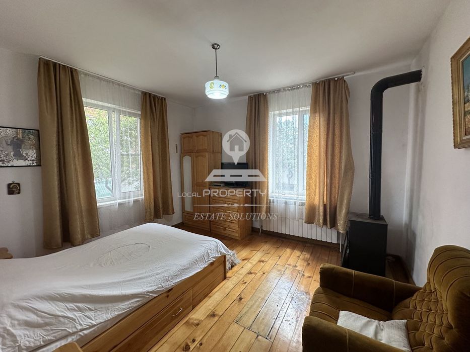 Продава се Къща в Разлог - 375 кв.м за 931 €/кв.м - Снимка #11