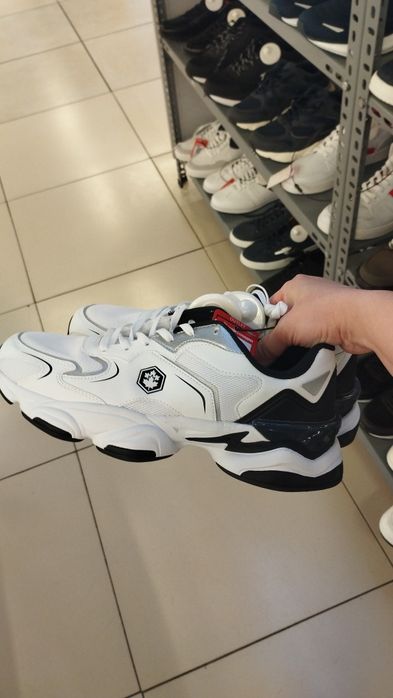 Продается новый Красовки