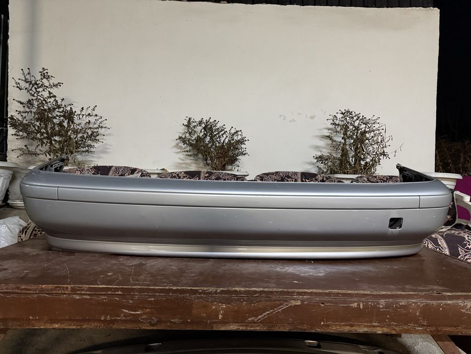 Бампер на бмв продаю торг уместен состояние отличное