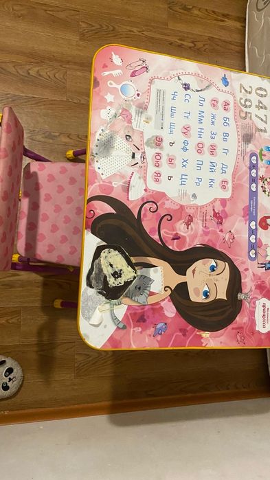 Продам парта для девочек