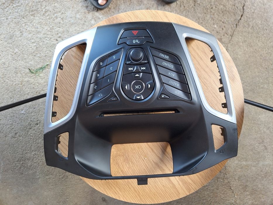 Panou comenzi Radio ford focus MK3 2011