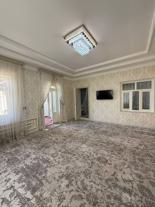 Кибрай Ойбек МФЙ Дом Участок 6,9 соток 9 комнат с ремонтом срочно