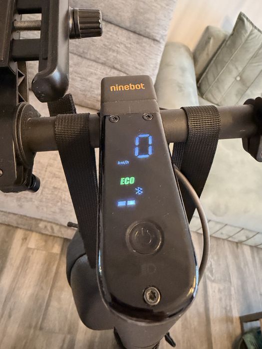 Segway Ninebot MAX G2 - ca nouă | 150 km | baterie excelentă