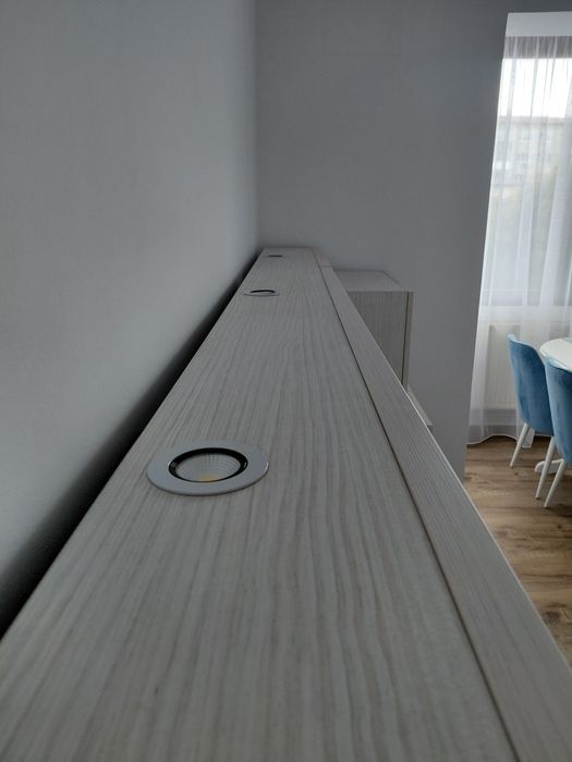 Mobilier de vanzare