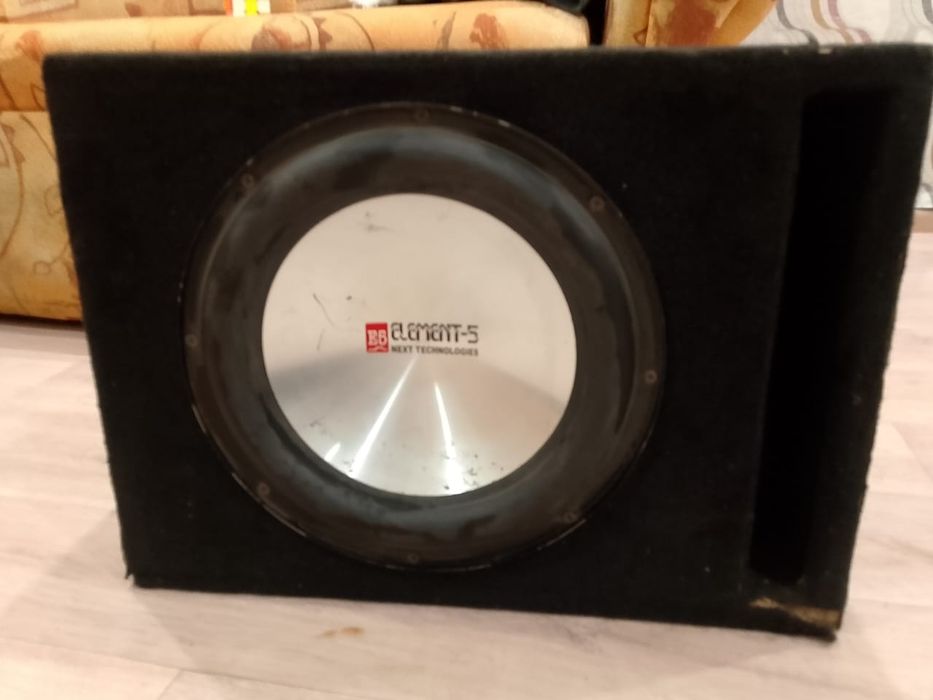 Продаётся Сабвуфер