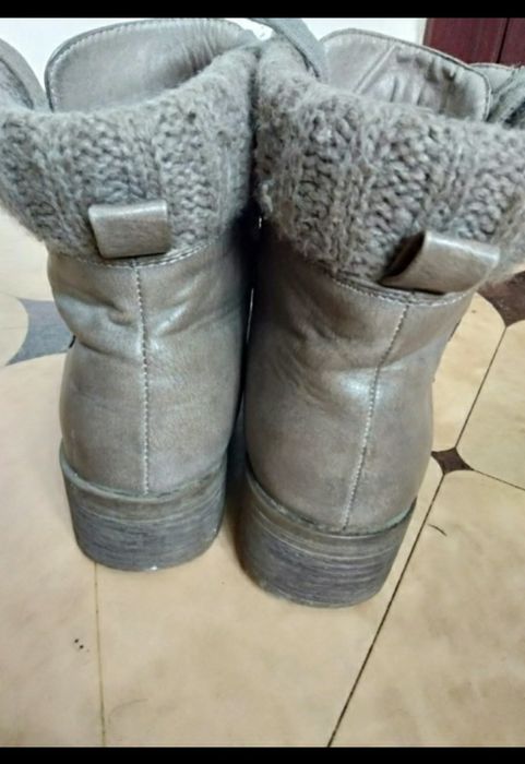 Срочно продам Осенние сапоги