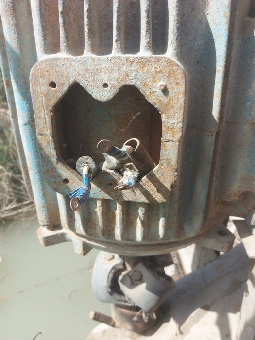 Suv nasosi ishlab durbd