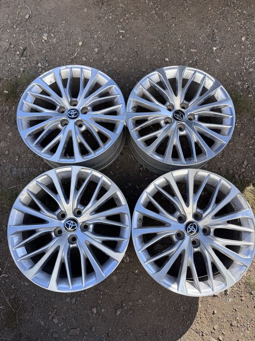 Диски от Камри 70   р18