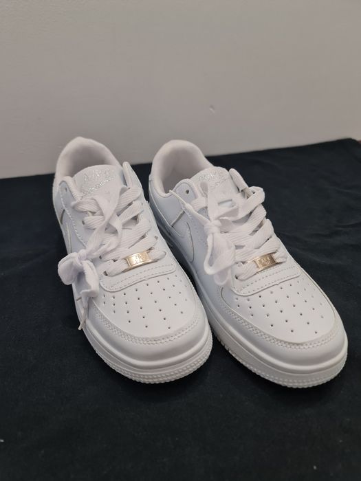 Adidași Air force 1 albi