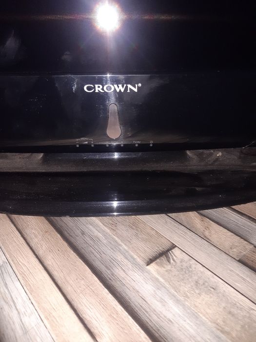 Телевизор Crown 32 инча