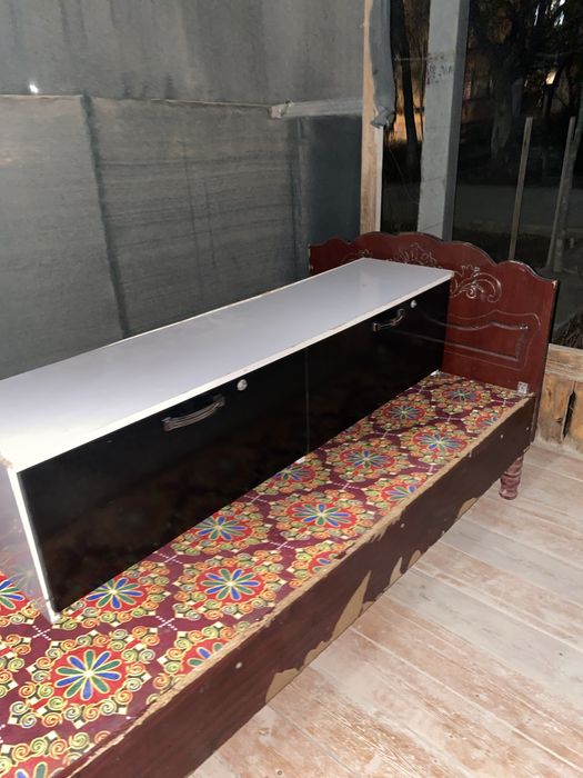 1kishilik divan va shkaf