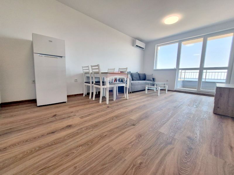 Дава се под наем Двустаен апартамент в Варна, Виница - 50 кв.м за 510 € - Снимка #1