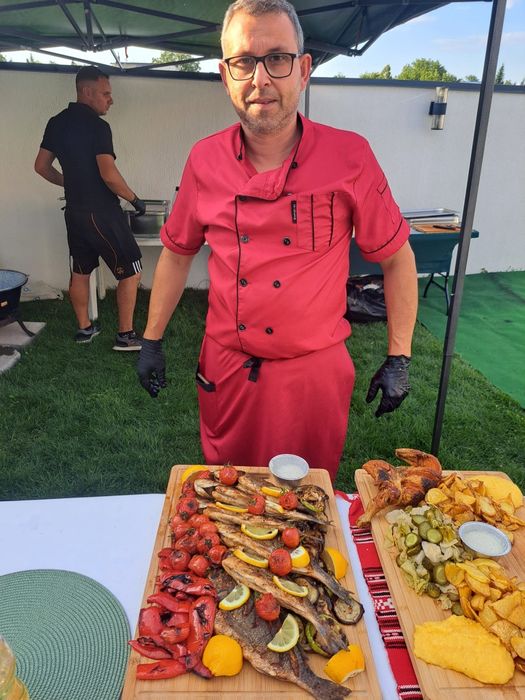 Echipă bucătari, ospătari, barmani PROȚAP