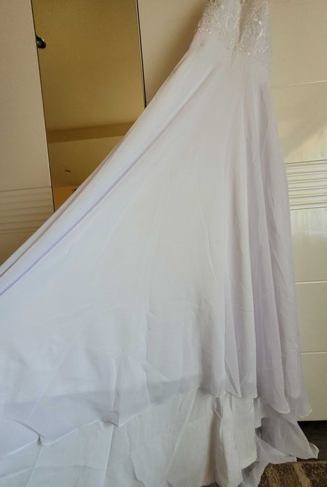Rochie mireasa noua