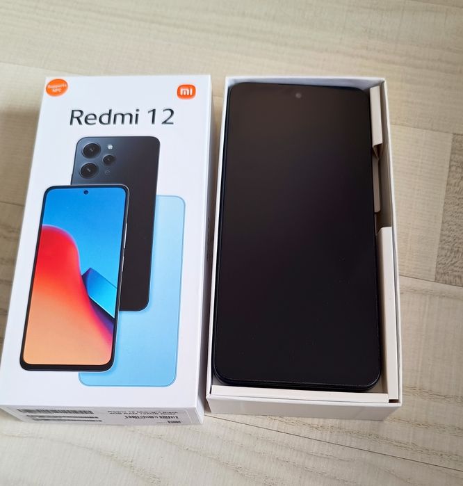 Redmi 12 impecabil