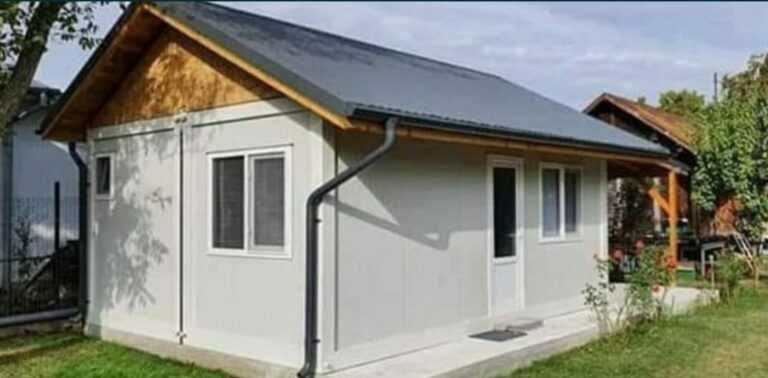 Executam case pe structura metalica usoara din panouri sandwich