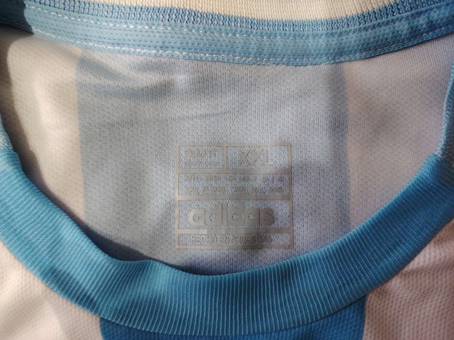 Футболни фланелки на Аржентина