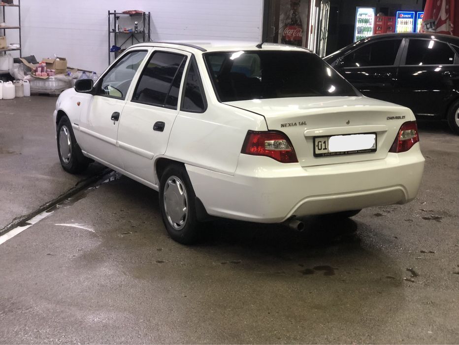 Срочно продается Нексия 2 1,6